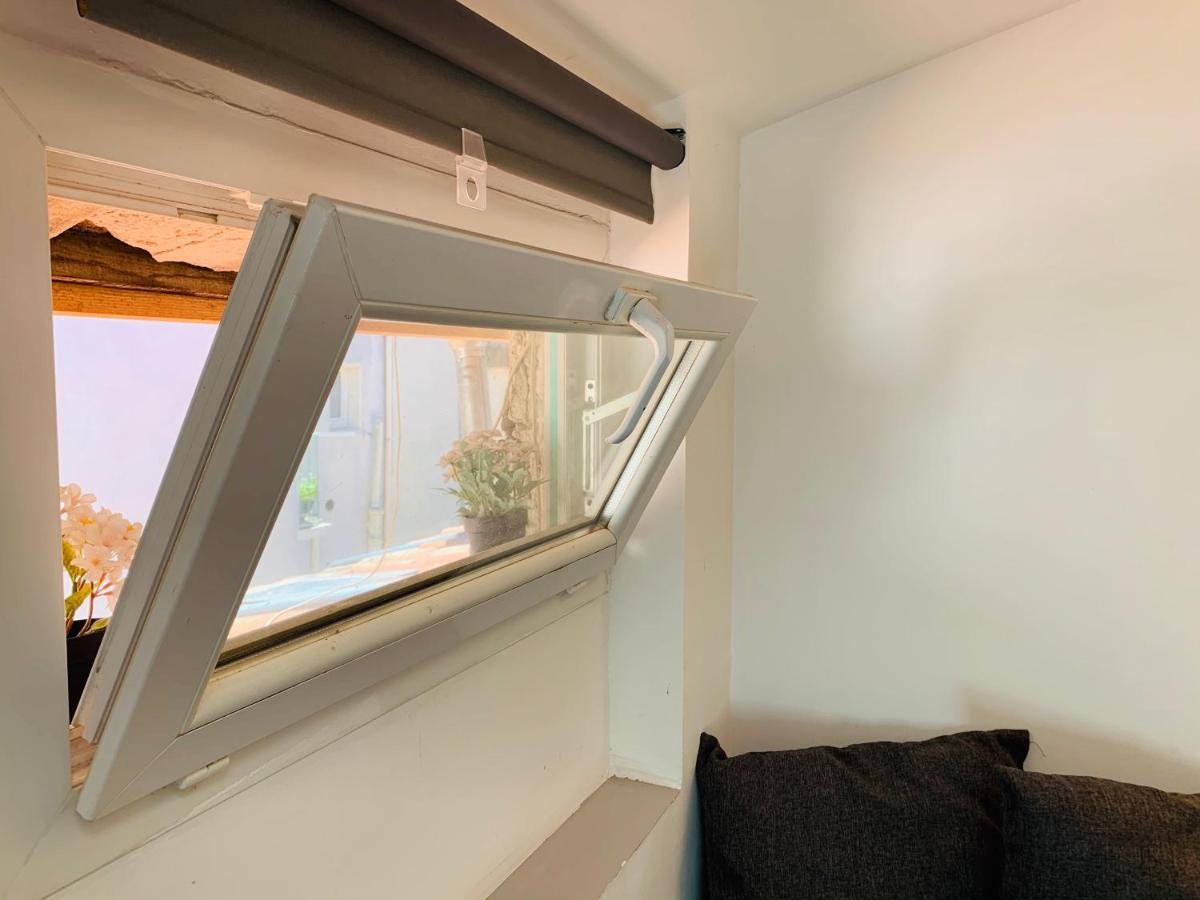 Couronne Studio Aix-en-Provence Extérieur photo